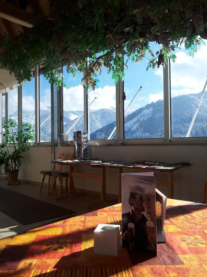Camping Alpenwelt Hotel Tannheim Buitenkant foto