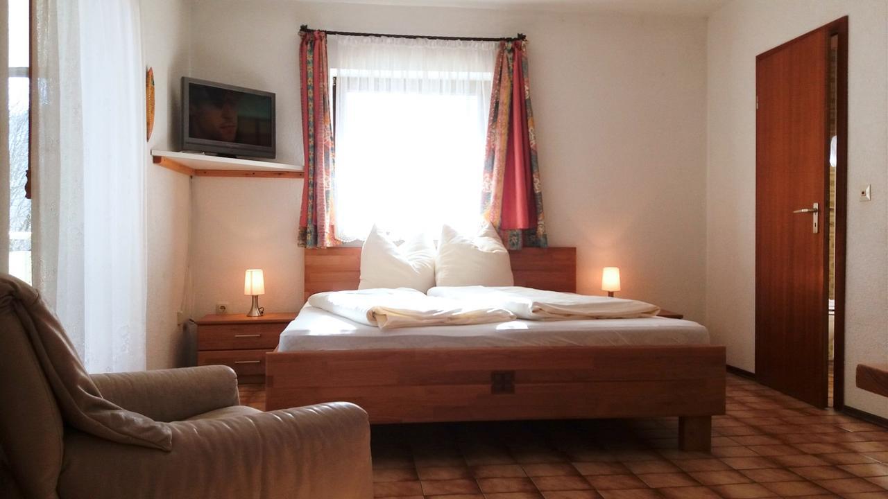 Camping Alpenwelt Hotel Tannheim Buitenkant foto
